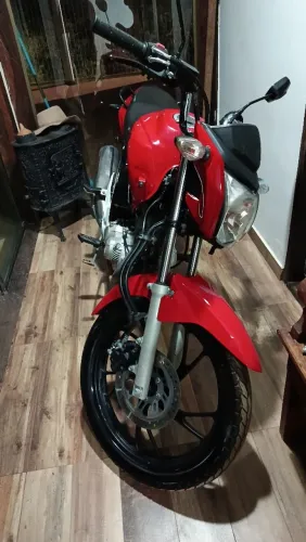 vendo ou troco Moto Fan segundo dono 