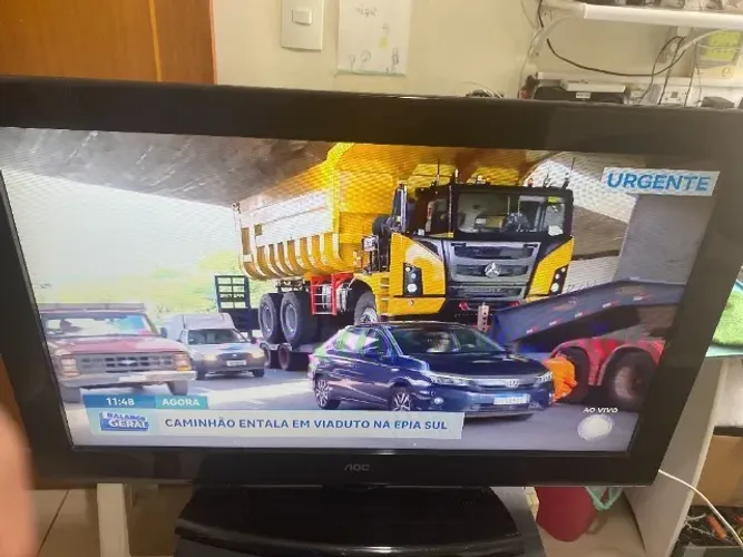 TV AOC 32" LCD MOD.D32W931