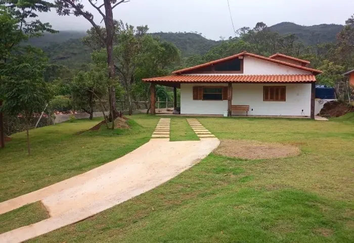 Sítio em rio acima com nascente próximo