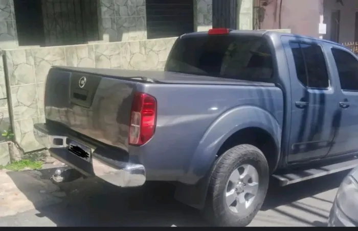 Nissan Frontier XE CD 4X2 2.5 TB Diesel 2010