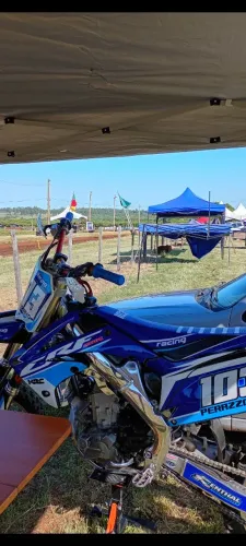 CRF 250R (importada)+ REBOQUE NOVO
