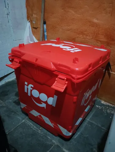 Baú de entrega iofood 