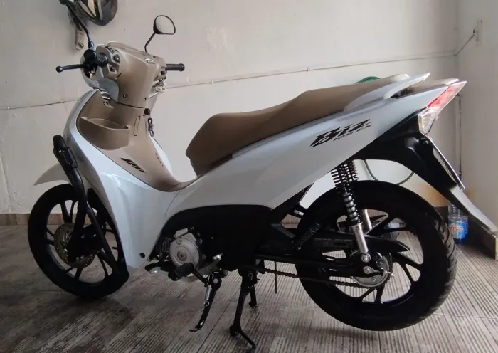 Oportunidade única quem chegar primeiro levar Honda BIZ EX