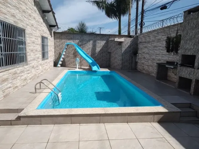 Casa a Beira Mar com Piscina Climatizada