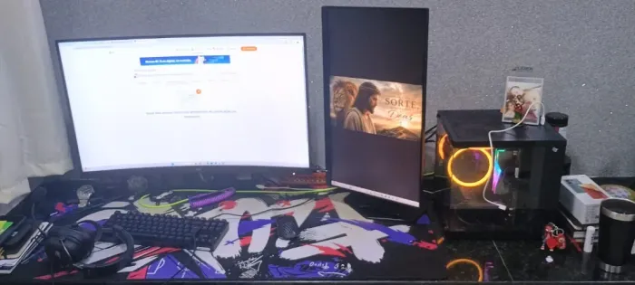 PC Gamer Ryzen 7 5700X + RX 7600 + Monitores 180Hz + Kit Gamer Completo