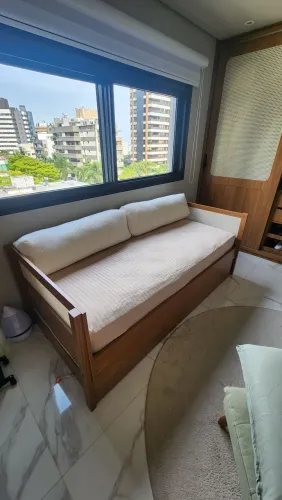 Cama Solteiro Semi nova
