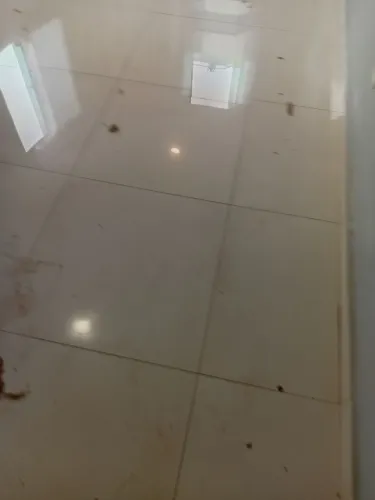 Vende porcalanato 60x60 retirado todos bons sem argamassa colado