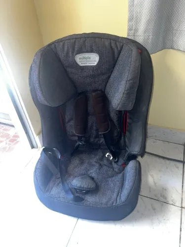Cadeirinha automotiva bebê conforto 