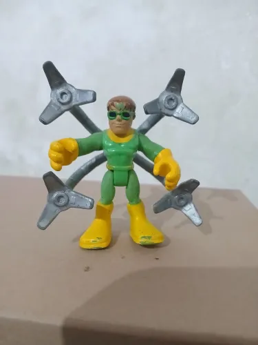 Boneco Doutor Octopus