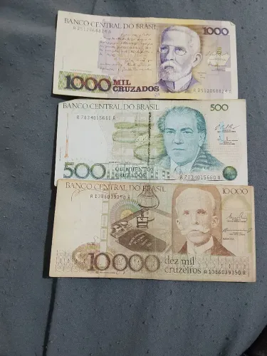 Vendo notas antigas pra colecionador em bom estado 