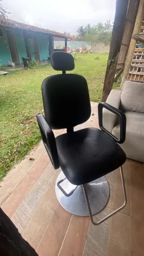 Cadeira barbeiro/cabeleireira
