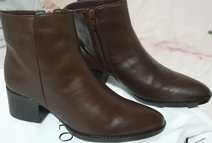 Bota Corello Cano Curto,Couro Marrom - Nova Na Caixa - Tam 38