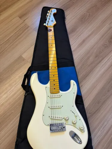 Guitarra Tagima 530