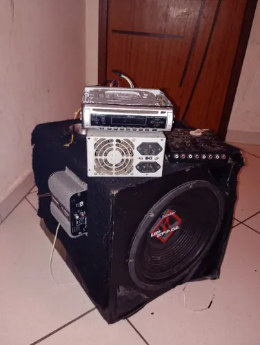 Caixa de som trio automotivo