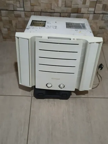 Ar condicionado de janela 10.000 BTUs