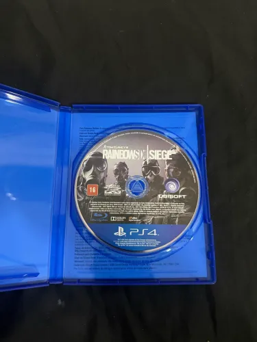 Jogo Rainbow Six Siege PS4 mídia física 