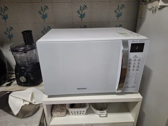 Microondas Panasonic 34L