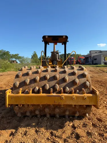 ROLO COMPACTADOR CAT CS533E