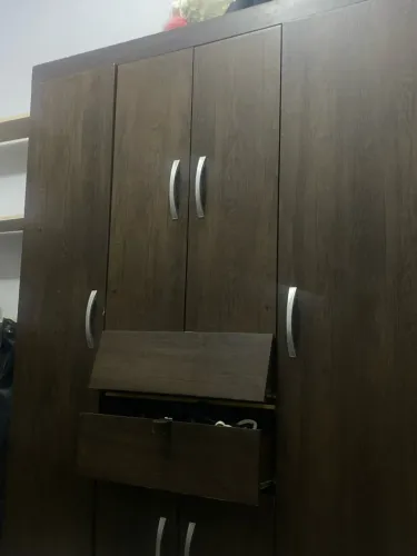 Guarda-roupa 4 portas desmontado