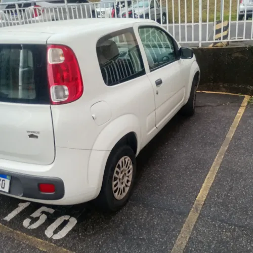 Fiat Uno Vivace 1.0 EVO Fire Flex 8V 3P 2013