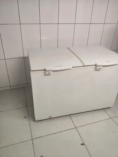 Vende um freezer horizontal