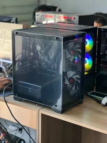 PC Gamer - Intel Core i5 8400F | RX 7600 8GB | 8GB RAM | SSD 480GB | Fonte EVGA 550W