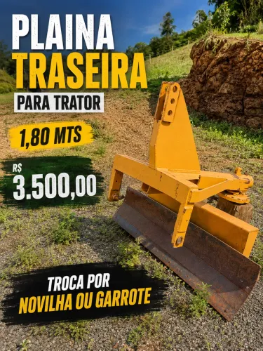 Lâmina traseira para trator