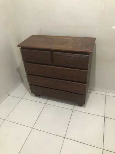 Comoda de madeira