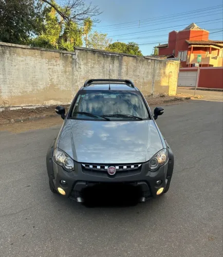 Fiat Strada Adv.1.8 16V Dualogic Flex CD 2014