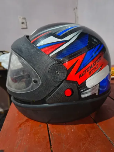 vende-se esse capacete 