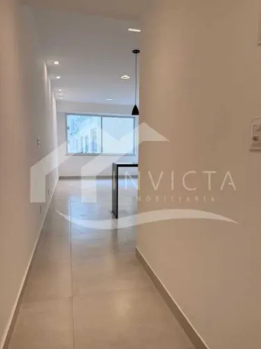 EXCELENTE QUARTO E SALA NO CORAÇÃO DE COPACABANA