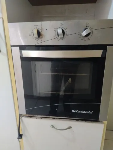 Forno elétrico Continental de embutir.