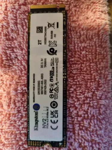 SSD Kingston NV2 2TB NVMe PCIe 4.0 M.2 - SNV2S/2000G Alta Velocidade