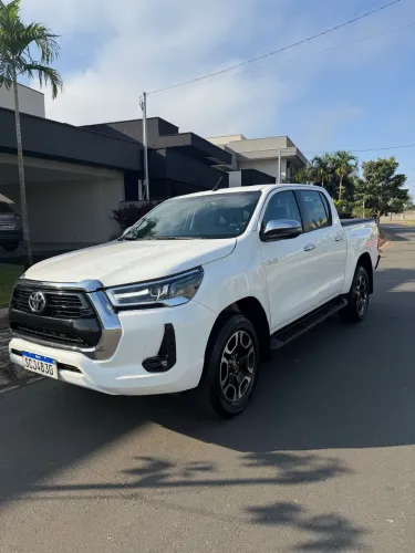 Toyota Hilux CD SRV 4X4 2.8 TDI Diesel Aut. 2024