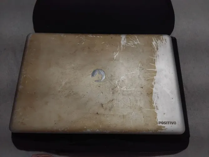 Vendo notebook positivo