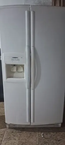 Geladeira Side Brastemp funcionando tudo 