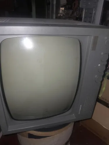 Monitor de câmeras analógico antigo