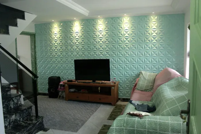 Casa com 3 Quarto(s) e 4 banheiro(s) para Alugar, 250 m² por R$ 4980 / Mês