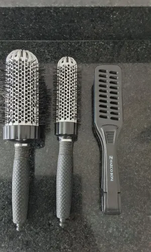 Vendo 3 escova profissionais pra salão