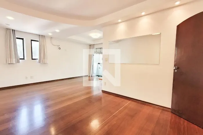 APARTAMENTO RESIDENTIAL em Campinas - São Paulo, Cambuí