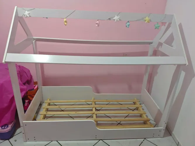 Cama infantil montessoriana / Vai o colchão de brinde