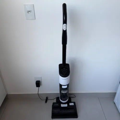 Aspirador Vertical Liectroux i7 Pro (Aspira e Passa Pano) - Impecável