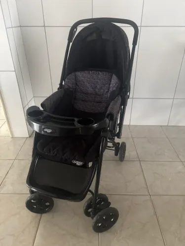 Carrinho de bebê Cosco Kids reverso