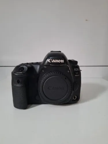 Canon EOS 5D Mark IV (Somente Corpo) - 559k Cliques - Funcionamento 100%