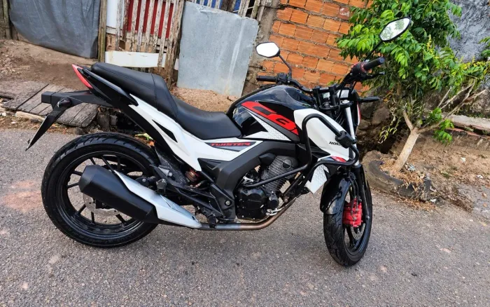 Honda cb Twister 250c tudo ok