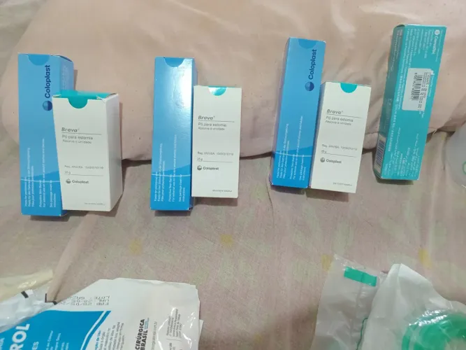 Produtos de saúde kit para quem usa bolsa de colostomia ou ileostomia pacientes acamados