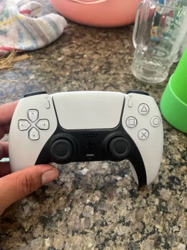 Vendo controle ps 5 motivo vende o console 