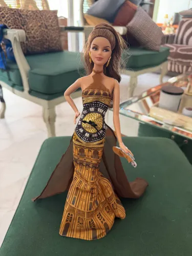 Barbie Big Ben da coleção Dolls of the World