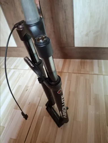 Suspensão Nero Boost aro 29 com trava remota | NOVO