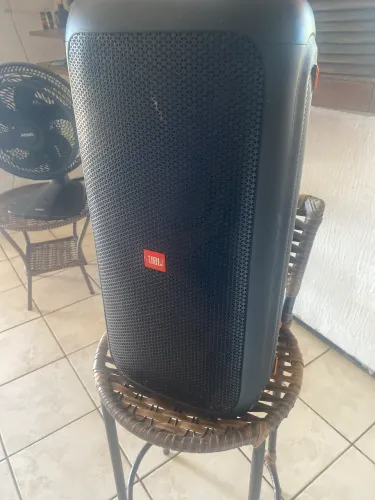 Caixa jbl partbox 100